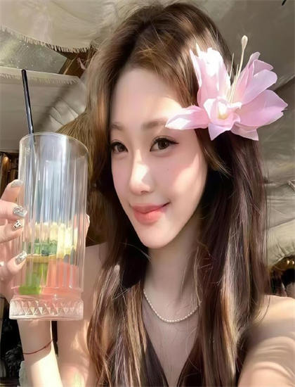 《醉酒女员工眼神情色》文化理解指南：背景知识与文化差异，点击破亿